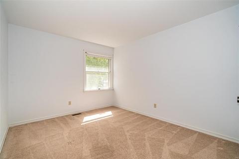 607 Valley Point Ln, Ballwin, MO 63021 photo 28