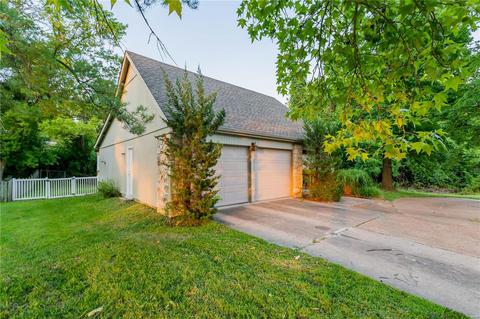 2040 Baxter Rd, Chesterfield, MO 63017 photo 3