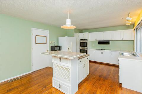 2040 Baxter Rd, Chesterfield, MO 63017 photo 10