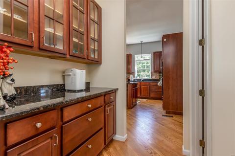 1711 Carman Rdg, Ballwin, MO 63021 photo 19