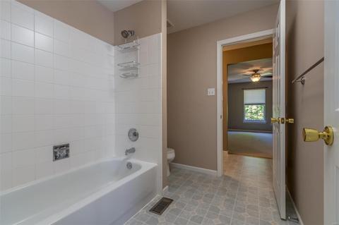 1711 Carman Rdg, Ballwin, MO 63021 photo 46