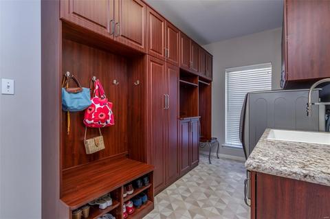 1711 Carman Rdg, Ballwin, MO 63021 photo 17