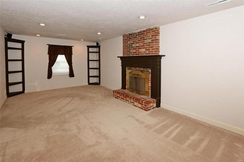 6823 Burkemo, Saint Louis, MO 63129 photo 12