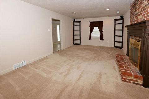 6823 Burkemo, Saint Louis, MO 63129 photo 13