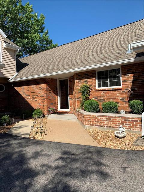 1011 Alpine Ridge Dr, Ballwin, MO 63021 photo 1