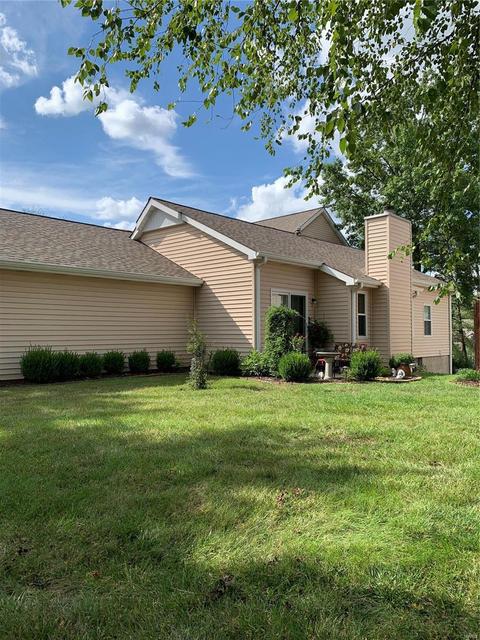 1011 Alpine Ridge Dr, Ballwin, MO 63021 photo 2