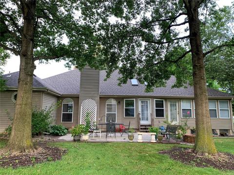 812 Colleen Dr, O'fallon, MO 63366 photo 2