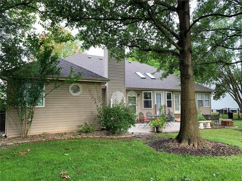 812 Colleen Dr, O'fallon, MO 63366 photo 3