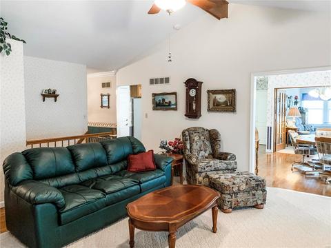 812 Colleen Dr, O'fallon, MO 63366 photo 9