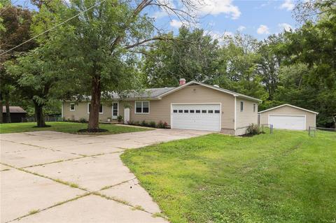 110 Lorene Dr, O'fallon, MO 63366 photo 2