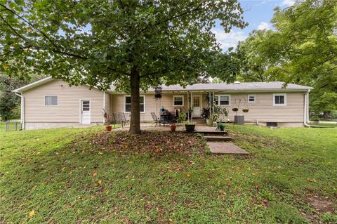 110 Lorene Dr, O'fallon, MO 63366 photo 23