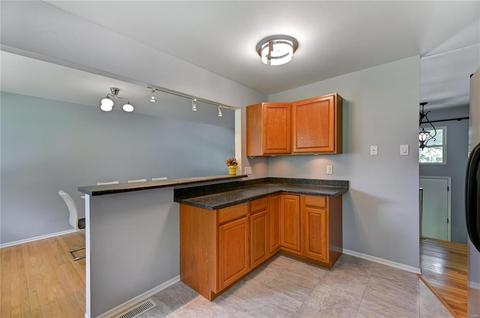 918 Brookvale Ter, Ballwin, MO 63021 photo 9