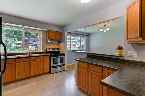 918 Brookvale Ter, Ballwin, MO 63021 photo 8