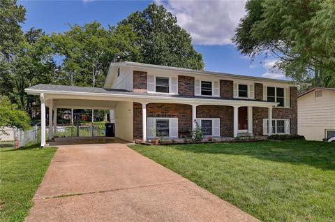 918 Brookvale Ter, Ballwin, MO 63021 photo 1