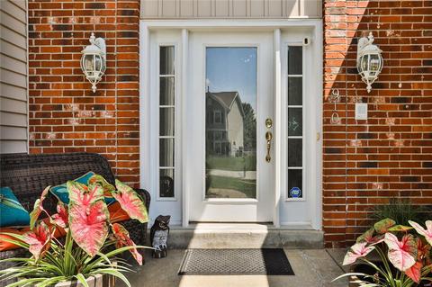 910 Midpoint Dr, O'fallon, MO 63366 photo 4