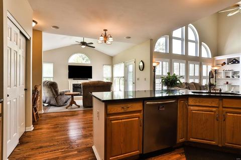 910 Midpoint Dr, O'fallon, MO 63366 photo 21