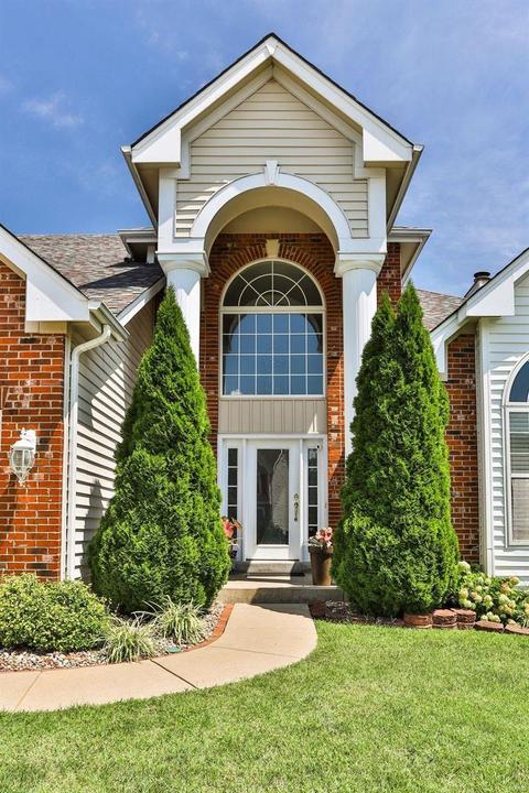 910 Midpoint Dr, O'fallon, MO 63366 photo 3