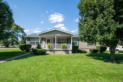 101 E Gelston, Valier, IL 62891 photo 1