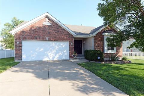 1220 Briarchase Dr, Lake Saint Louis, MO 63367 photo 3