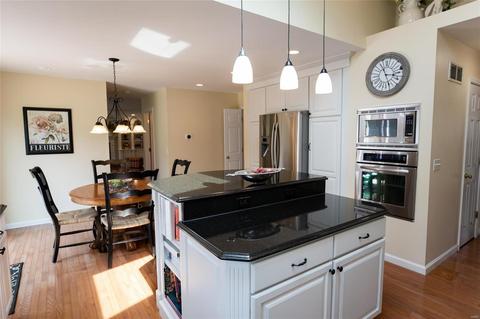 5745 Westchester Mdw, Weldon Spring, MO 63304 photo 12