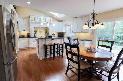 5745 Westchester Mdw, Weldon Spring, MO 63304 photo 7