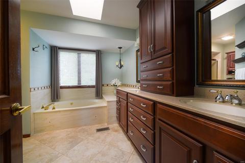 773 Carman Meadows Dr, Manchester, MO 63021 photo 37