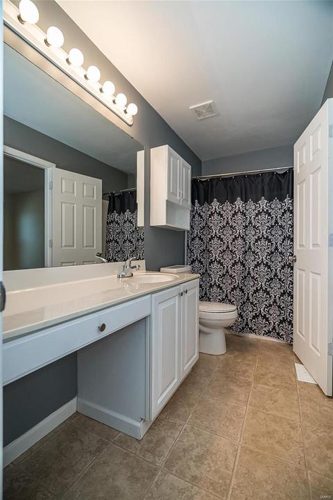 355 Brookhaven Dr, O'fallon, MO 63368 photo 32