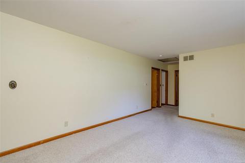 434 Essen, Ballwin, MO 63021 photo 2