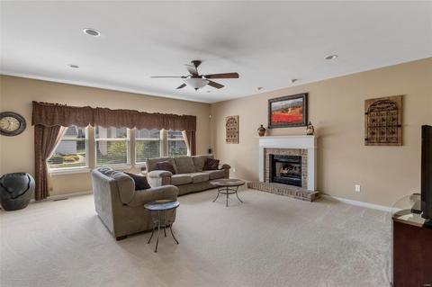114 Preston Cir, O'fallon, MO 63368 photo 3