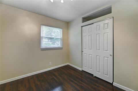 241 Howard Dr, Ballwin, MO 63021 photo 12