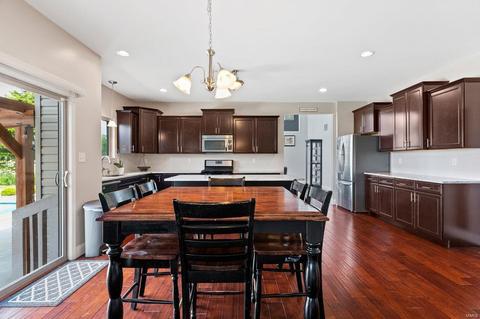 252 Oakhurst Cir, O'fallon, MO 63368 photo 9