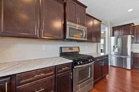 252 Oakhurst Cir, O'fallon, MO 63368 photo 5