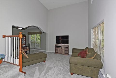819 New Ballwin Oaks Ct, Ballwin, MO 63021 photo 12