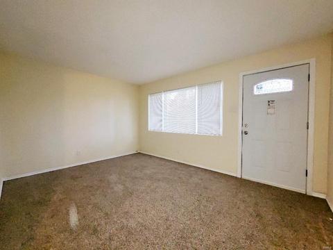 10843 Spring Ave, Saint Ann, MO 63074 photo 4