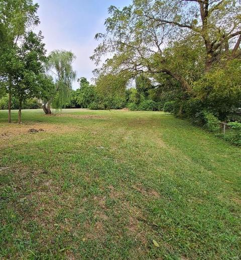 10843 Spring Ave, Saint Ann, MO 63074 photo 3