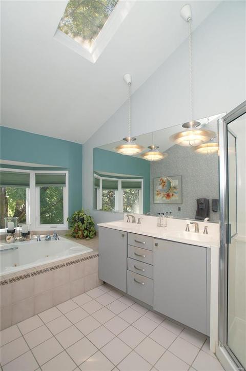 837 Green Lantern Ln, Ballwin, MO 63011 photo 32