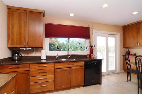 837 Green Lantern Ln, Ballwin, MO 63011 photo 17