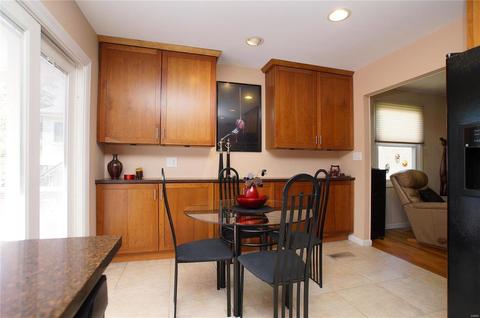837 Green Lantern Ln, Ballwin, MO 63011 photo 20