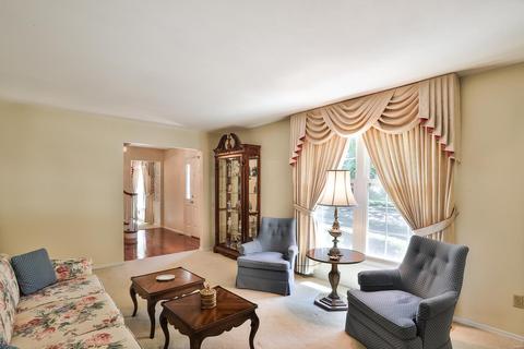 520 Lering, Ballwin, MO 63011 photo 9