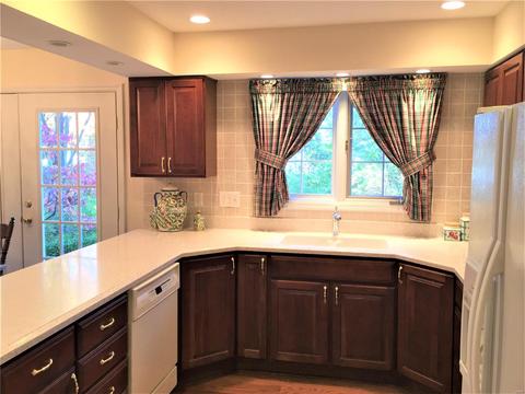 520 Lering, Ballwin, MO 63011 photo 3