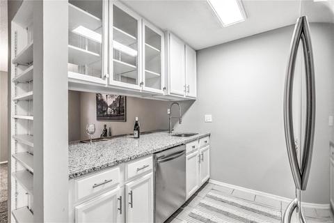 252 Glandore #D, Ballwin, MO 63021 photo 6