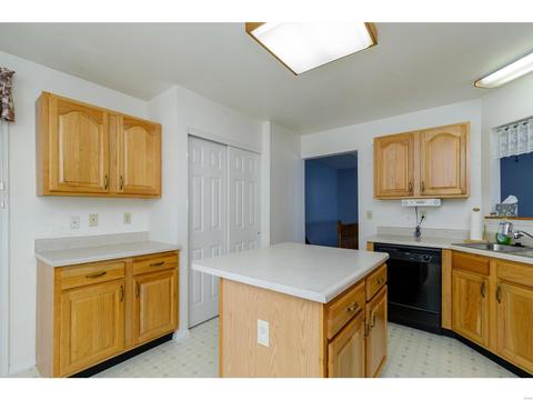 1400 Sunview Dr, O'fallon, MO 63366 photo 11