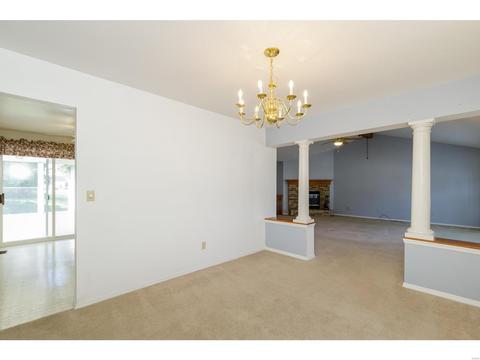 1400 Sunview Dr, O'fallon, MO 63366 photo 3