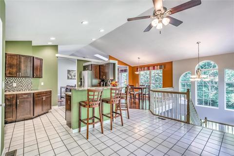 32 Civic Park Ct, O'fallon, MO 63366 photo 9
