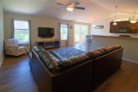 206 Flint Brook Dr, O'fallon, MO 63366 photo 3