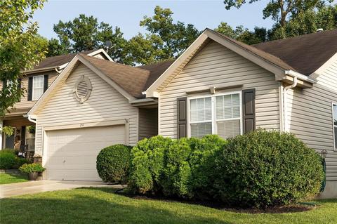 250 Spring Borough, O'fallon, MO 63368 photo 2