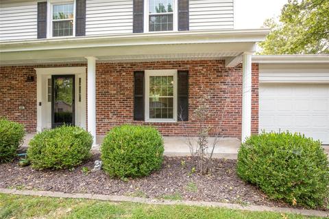 825 Windmill Dr, Ballwin, MO 63011 photo 4