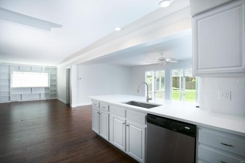 331 Turfwood Dr, Ballwin, MO 63021 photo 10