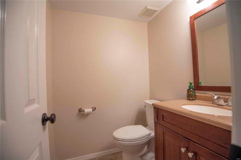 1452 Whispering Crk, Ballwin, MO 63021 photo 10