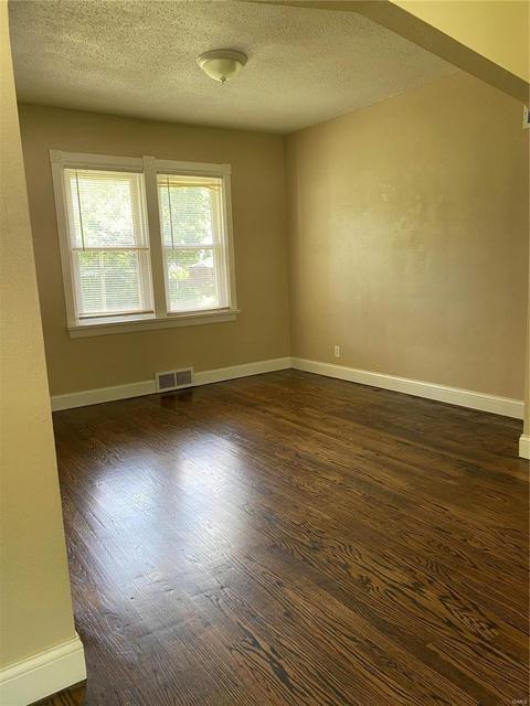 102 Olympia, Saint Louis, MO 63135 photo 7